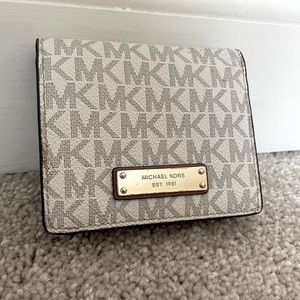 Michael Kors Small Wallet